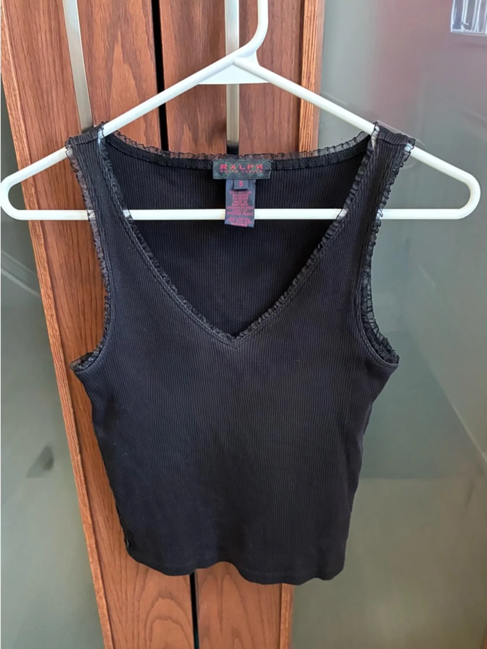 Ralph Lauren Black Ribbed V-Neck Tank - Picture 4 of 4